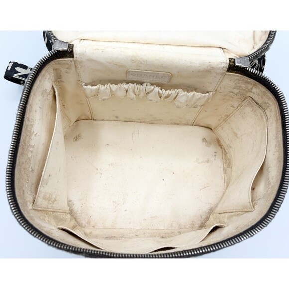 Chanel Vanity Case 31 Rue Cambon Paris Canvas Black & White 2 Way Vintage Y2K - Picture 13 of 16